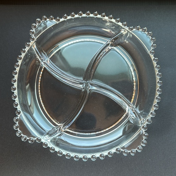 VTG Candlewick 4 Section Divided Beaded Clear Glass Serving Dish With Handles - Picture 3 of 3